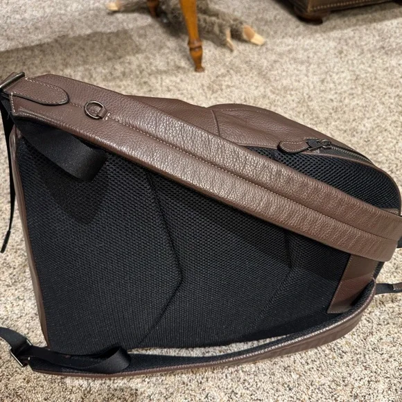 Coach Brown Leather Backpack with Gold Logo - Picture 3 of 4